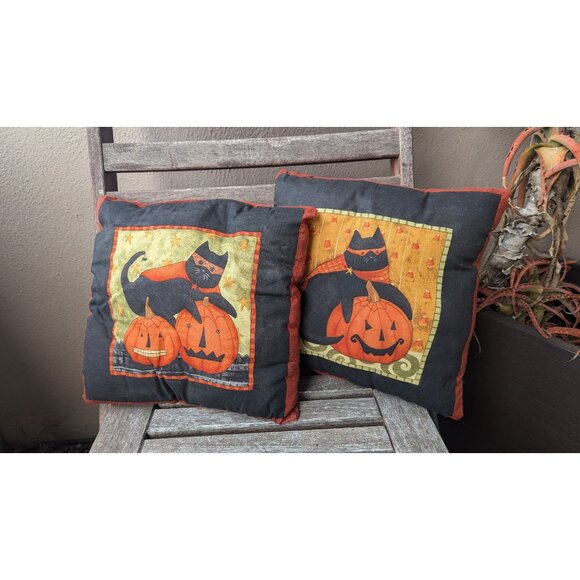 💜Handmade Halloween Cat Pillows (Set of 2) - Picture 3 of 9